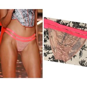 RARE Victoria’s Secret Very Sexy Bandage Nude Beige Lace Panties Size Small